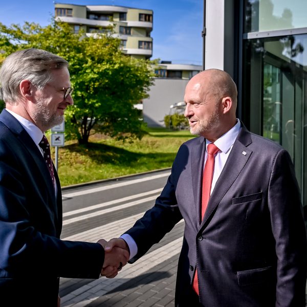 Předseda vlády Petr Fiala se v úterý 26. září setkal s předsedou NSA Ondřejem Šebkem